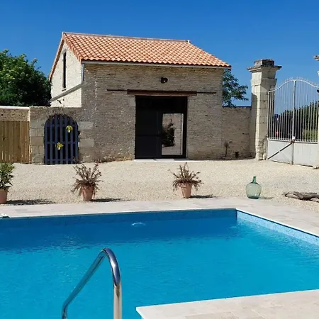 La Galuche-b&b & 3* Angliers (Vienne)