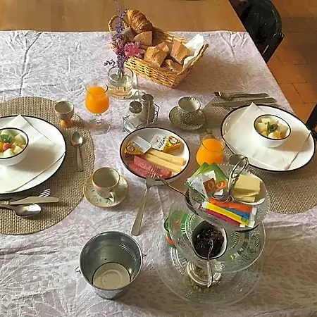 La Galuche-b&b & Bed & Breakfast Angliers (Vienne)
